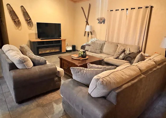 Holiday home Cozy Retreat Pond, Meadow & Mountain Views *