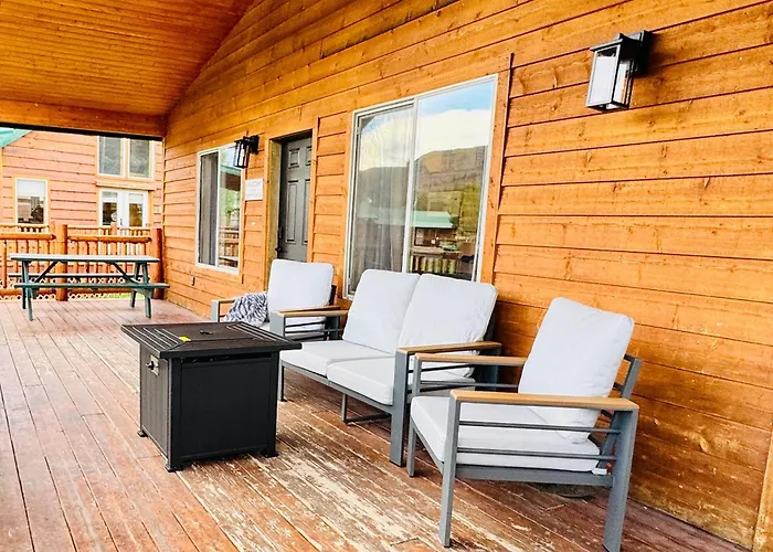 Cozy Retreat Pond, Meadow & Mountain Views Holiday home Greer